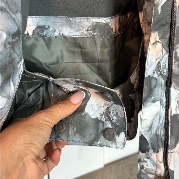 Mountain Warehouse | Floral & Grey Snowboard Ski Jacket - US2 - Picture 6 of 7